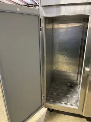 Used Victory Used Victory VF-SA-2D 52" Top Mounted Double Solid Door Reach-In Freezer 115V Freezers Illinois US | Falcon Restaurant Supply #1376127