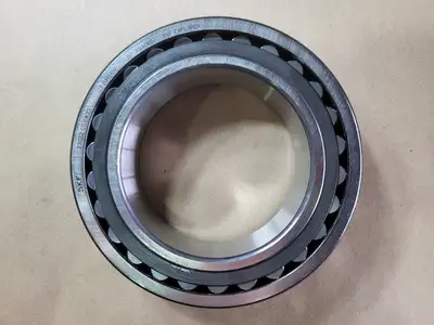NEW SKF 23022 CC/W33