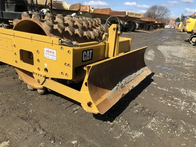 Used 2013 CATERPILLAR CP56B Single Drum Rollers New York US | Abele Tractor #1343185