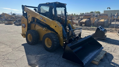 USED 2025 Caterpillar 270