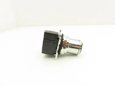 Eaton Cutler-Hammer 10250T6097 Illuminated Selector Switch 4-Position 30mm