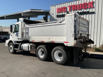 Used 2011 VOLVO VHD Dump trucks California US | Big Truck & Equipment #1412183