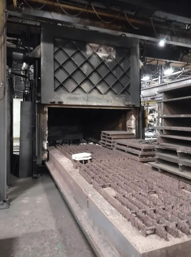 Item# B487 1700F Carbottom Furnace 8′ X 17′ X 4′