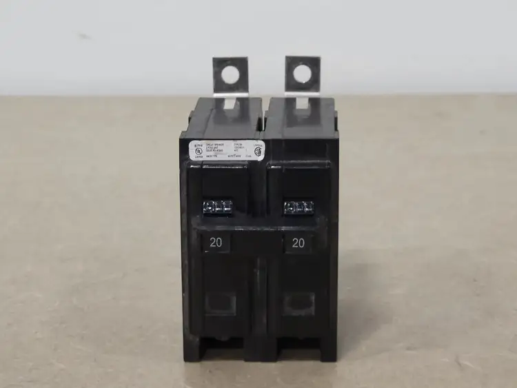 Used CUTLER-HAMMER BA220 Switchgears British Columbia CA | Lenmark #244502