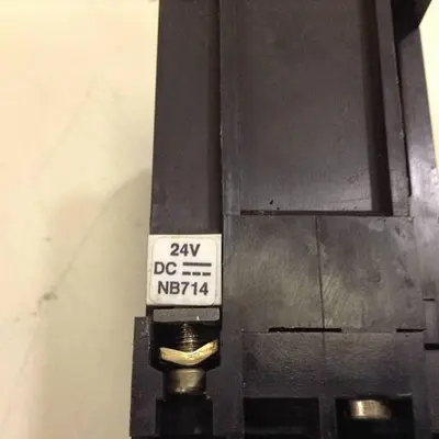 USED ALLEN BRADLEY 700DC-F400 SER C