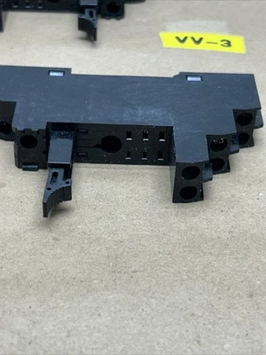 NEW Allen Bradley 700-HN122