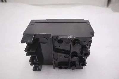 ITE CIRCUIT BREAKER EE3B015 15 AMP 3 POLE 240 VAC 125/250 VDC STOCK B-616