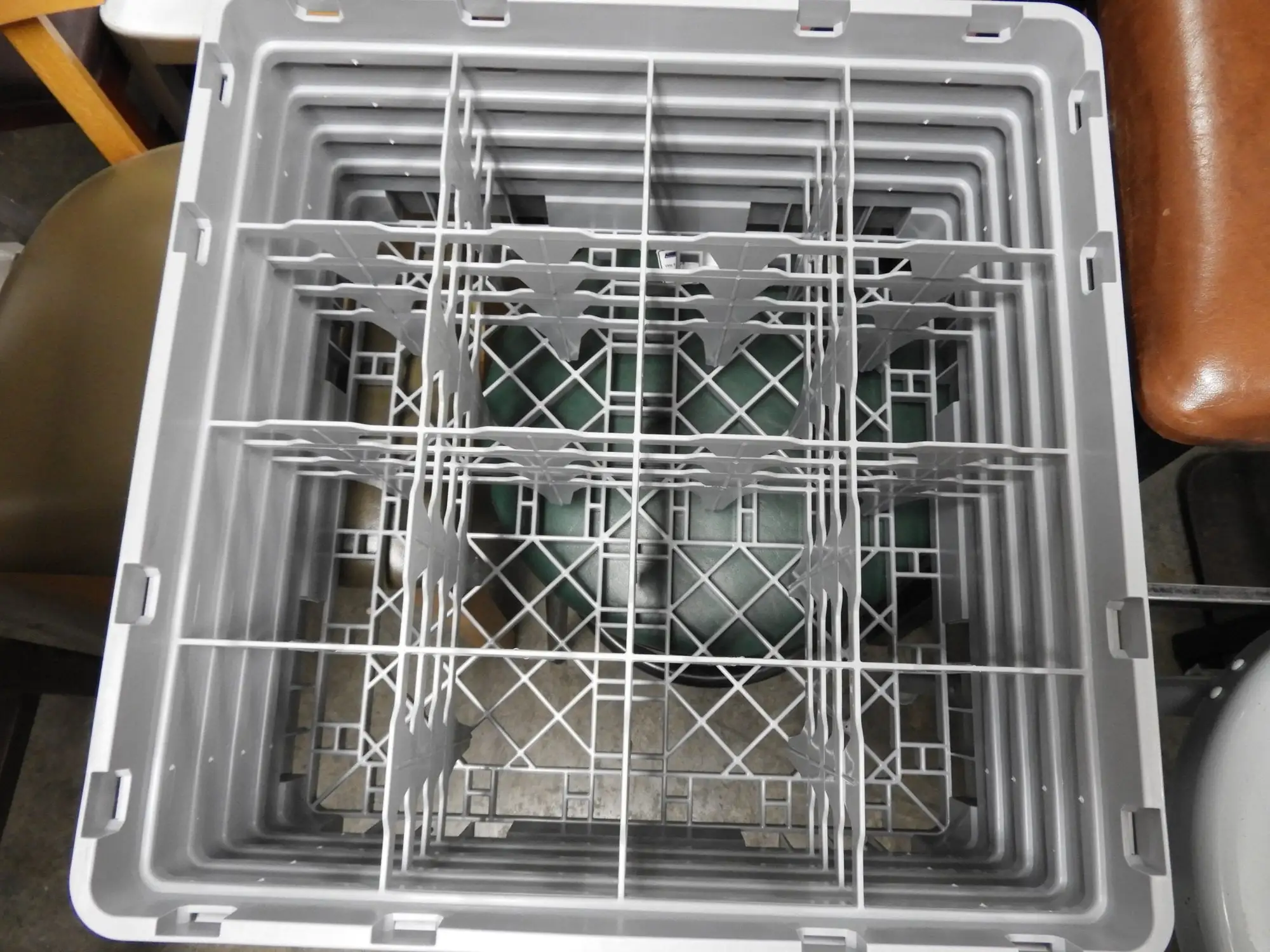 New | in-Stock Cambro New Cambro 16S800151 Camrack Soft Gray 16 Compartment Glass Washing Rack Food, Restaurant, & Bakery Parts & Accessories Illinois US | Falcon Restaurant Supply #1376527