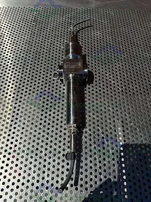 USED ENDRESS+HAUSER OUSAF44-B1A1 UV ABSORPTION SENSOR W/OUA260-AA1E07B1A3A PHOTOMETER