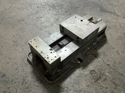 Used KURT D675 Vises Ohio US | HGR 24 #1427562
