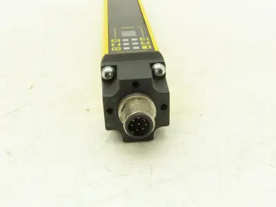 Schmersal SLC440-R-0490-14-01 Safety Light Curtain Receiver