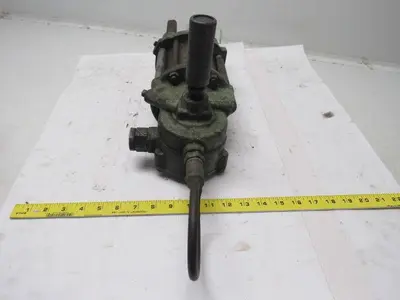 Lincoln Industrial D40234 Pneumatic Grease Oil Pump