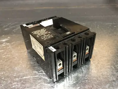 USED SQUARE D FAL3600712M