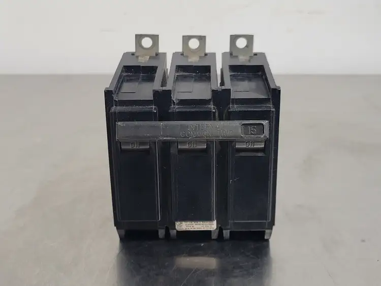 Used SYLVANIA BQ315 Switchgears British Columbia CA | Lenmark #240210