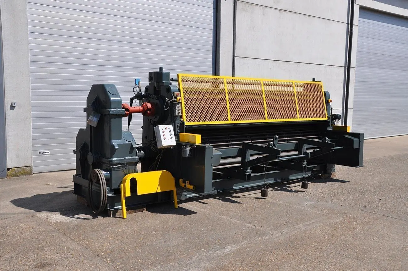 USED EICHENER CORRUGATED SHEETS 3700 MM