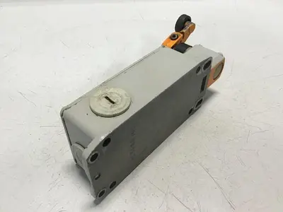 USED SIEMENS 3SE3 404-1G