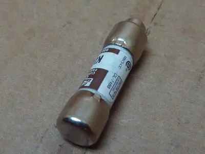 USED LITTELFUSE KLKR-15