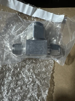 NEW Swagelok SS-4TF-2-SC11