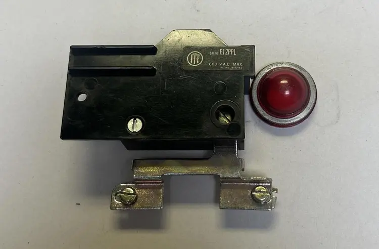 Used ITE E12PPL Lighting | Surplus Asset Holdings #1227612