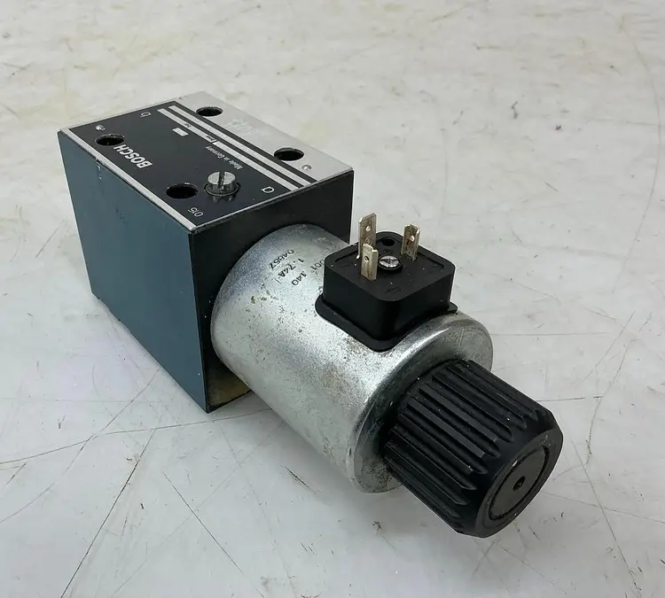 Used BOSCH 0 810 001 825 Valves/Fittings Michigan US | Ideal Machinery #1090516