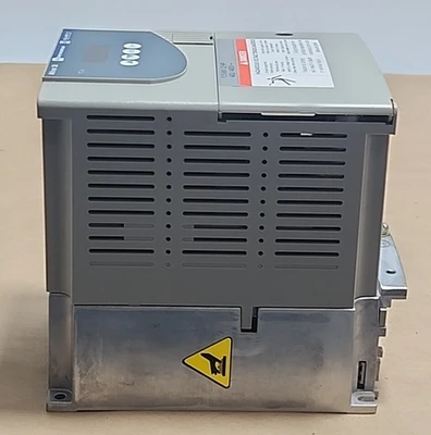 NEW Telemecanique ATV28HU29N4U