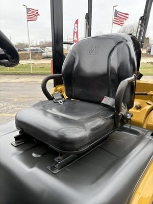 USED 2010 CAT FGC25N