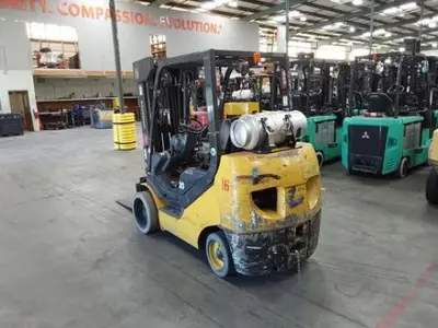 USED 2019 KOMATSU FG30SHT-16