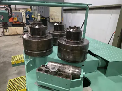 Used 1988 ROUNDO R6S Angle Bending Rolls Michigan US | Holland Equipment Hunters, Inc. #887003