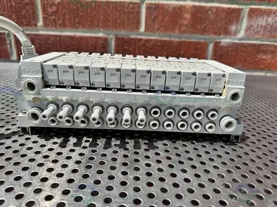 Used LOT OF 12 - SMC VQ2100-5 SOLENOID VALVE MANIFOLD 0.1-0.7 MPA Electronics & Components California US | Equipment Lab #1271596
