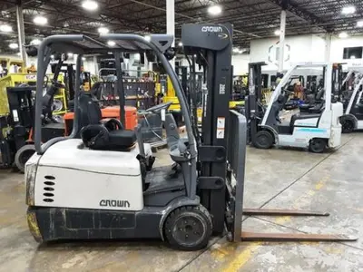 USED 2022 CROWN SC5245-35