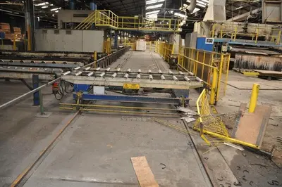 USED VALETTE PANEL PRESS 410 TON