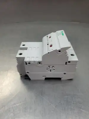 USED Littelfuse LFPSJ-ID Fuse Holder, 30A 600V, w/JTD3-1/2 Fuses