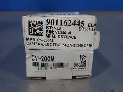 NEW KEYENCE CV200M