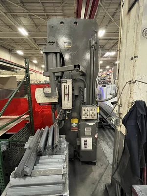 175 Ton Cincinnati Brake Press, Model 175CB x 10', Autobend 6 Controller