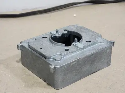 USED WIREMOLD 4220