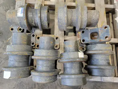 NEW KOMATSU 21M-30-00204