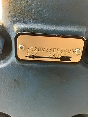 USED VICKERS 3520V25E586CB22R