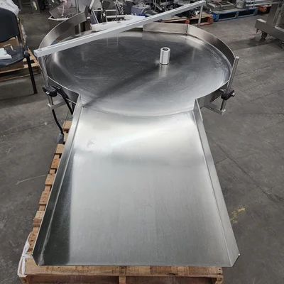 Capmatic Turntable all in stainless steel 39 Inch. Diam. 220 volts, 60 hz, 1 ph. year 2019. # 106