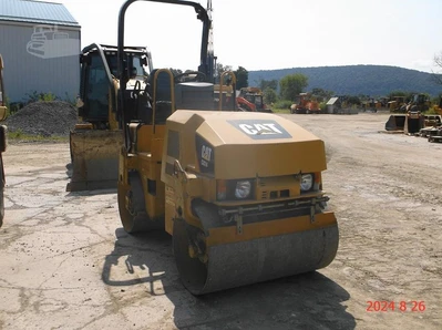 Used 2012 CATERPILLAR CB24XT Tandem Rollers New York US | Beck Equipment #1509318
