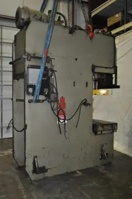 USED 1976 PACIFIC 300 PF II