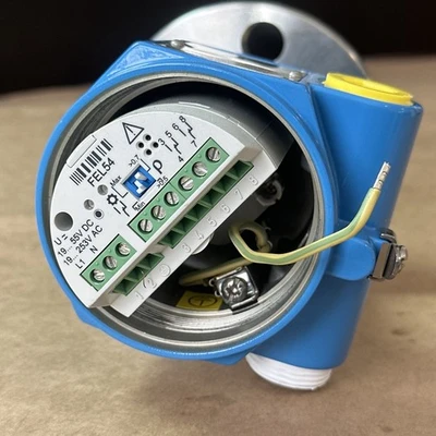 NEW Endress + Hauser FLT51-RA82CB4E5Y