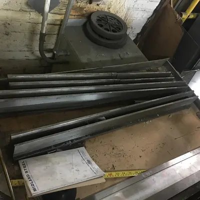 ADIRA MODEL QIHD-9025 90 TON X 8' CNC HYDRAULIC PRESS BRAKE