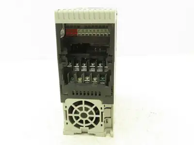 Allen Bradley 25B-D6P0N104 Powerflex 525 3Hp VFD AC Drive 480V 50/60Hz FRN 3.001