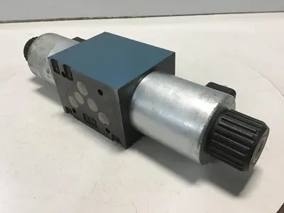 USED BOSCH 0 810 001 776