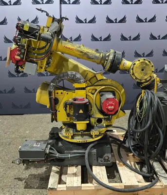 USED 2014 FANUC R-2000IB/210F + R30IB