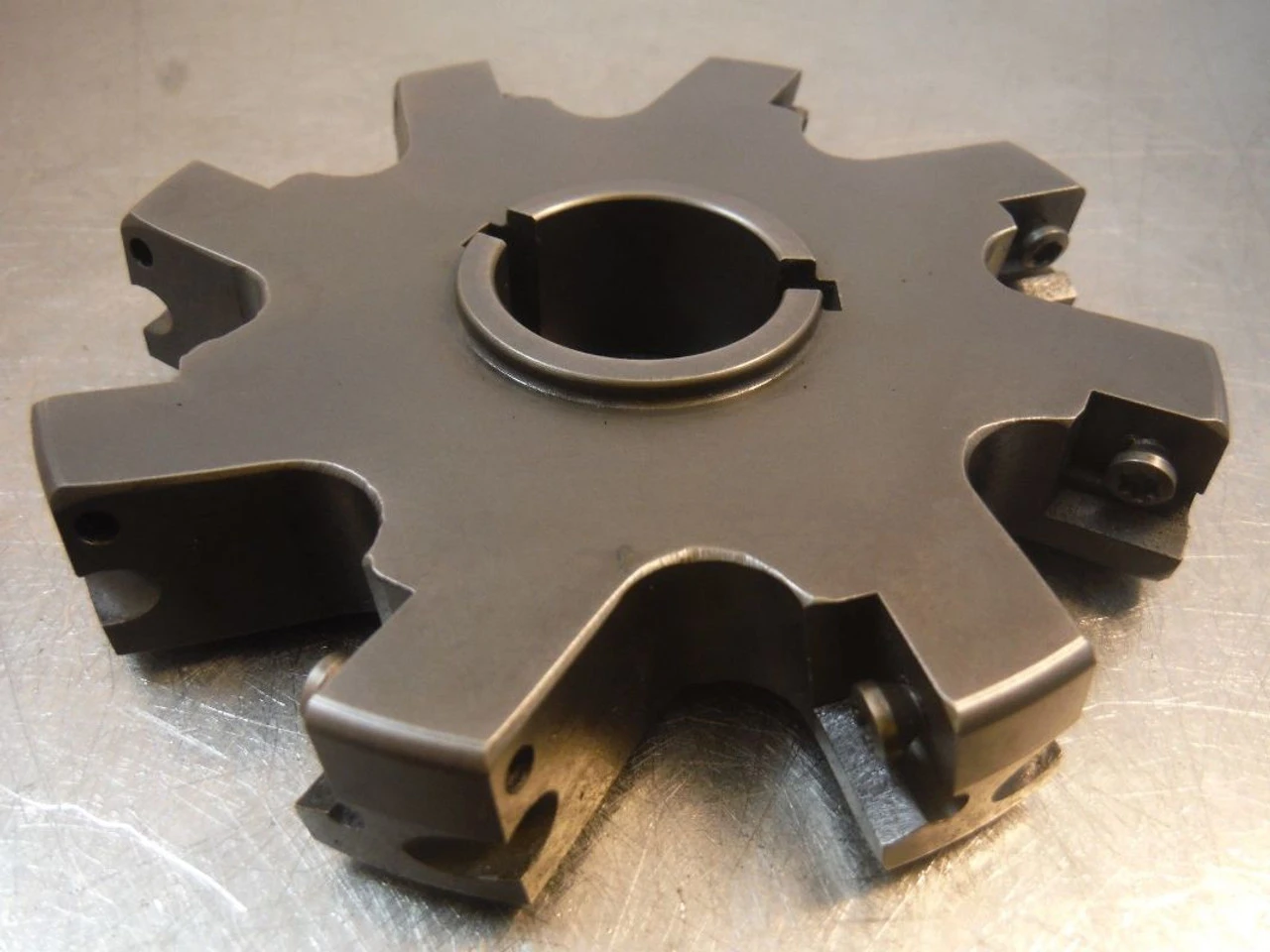 Kennametal 4" Slot Milling Cutter 1" Arbor AT 07285 02 (LOC1838B)