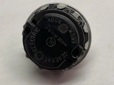 Used LEVITON A-8-DD-013-001 Lighting Ohio US | Surplus Asset Holdings #1245750