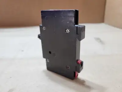 Used EATON CUTLER-HAMMER QCR1015 Circuit Breakers British Columbia CA | Lenmark #1488972