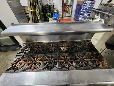 Used Imperial Used Imperial IHR-6 - x2 - 12-Burner Cooktop Range with Standard Oven, Natural Gas Commercial Ranges Illinois US | Falcon Restaurant Supply #1376668