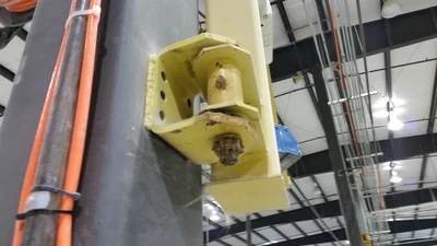 Bracketed Jib Crane with 1/2 ton Coffing Hoist